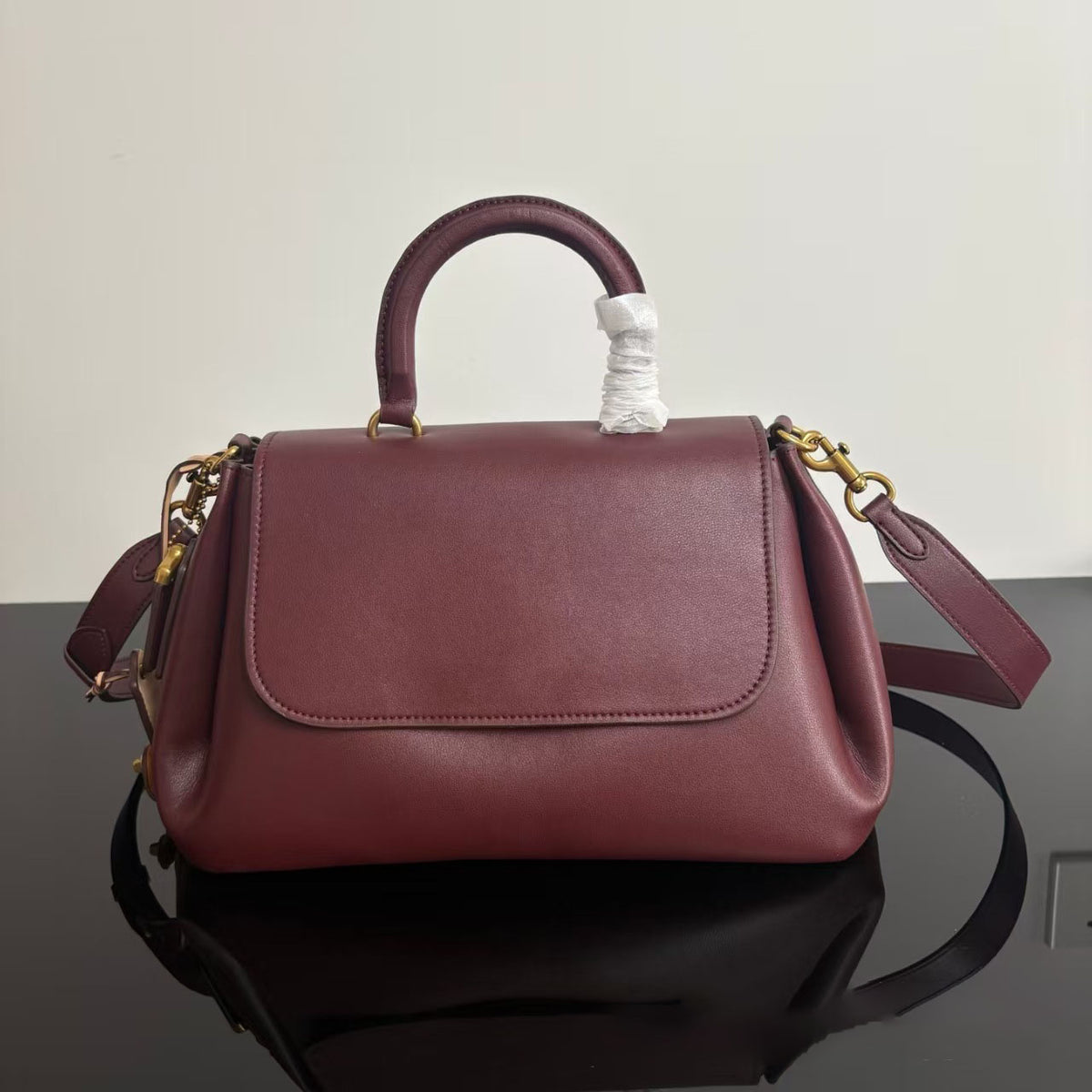 Everyday Luxe Leather Handbag