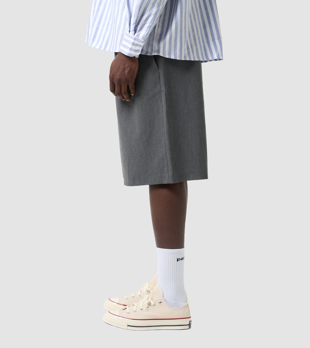 Pleated Shorts Grey