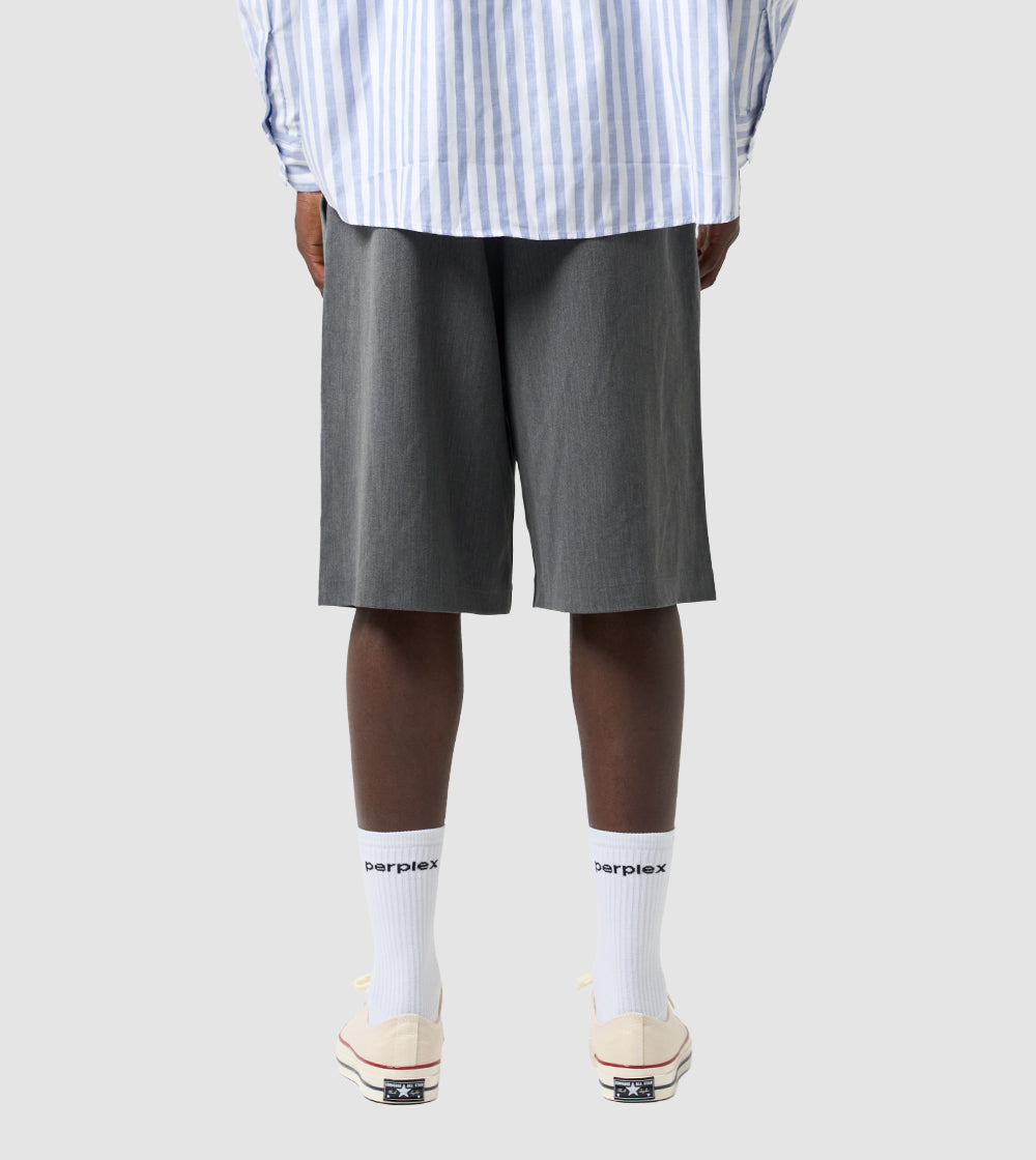 Pleated Shorts Grey